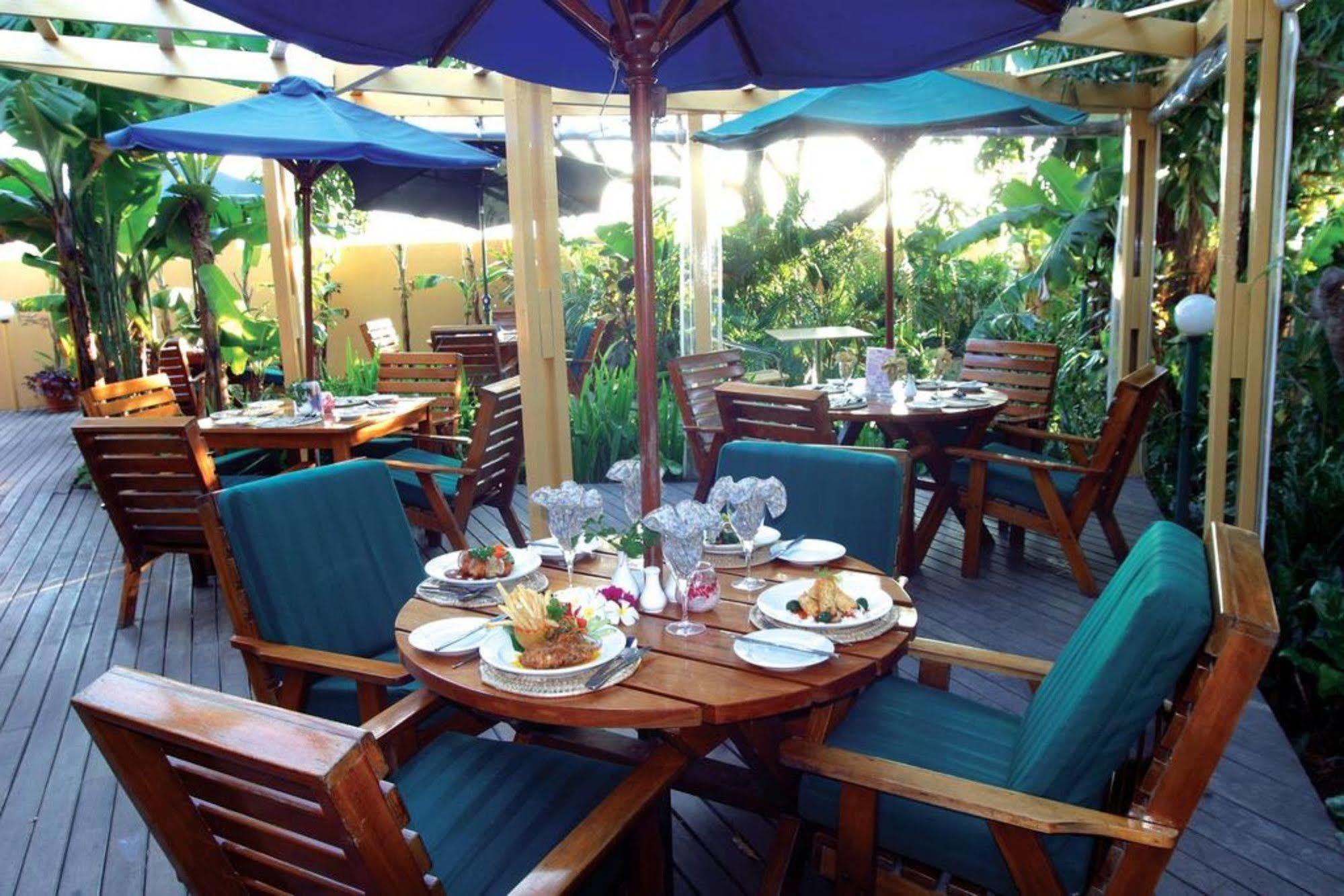 Nadi Bay Resort Hotel Exterior photo